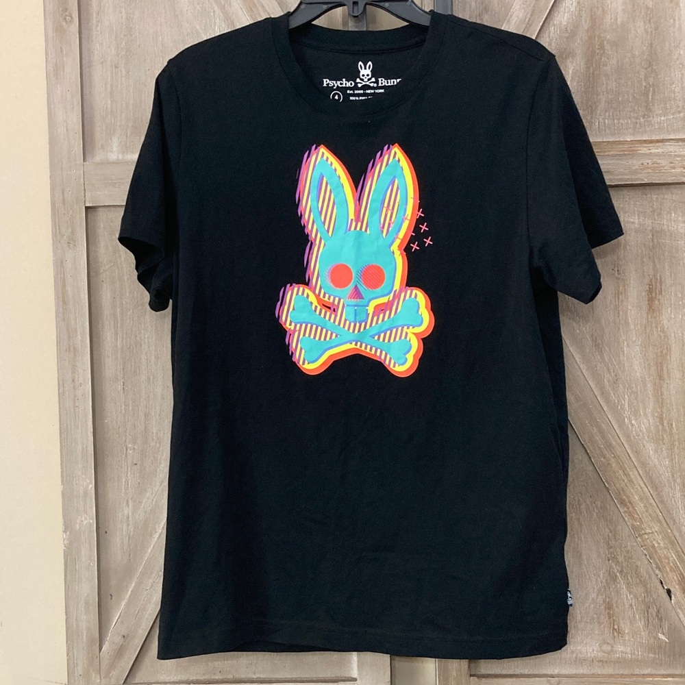 Psycho Bunny Black Tee with Vibrant Skull Design
SIZE 4 (S)
MENS